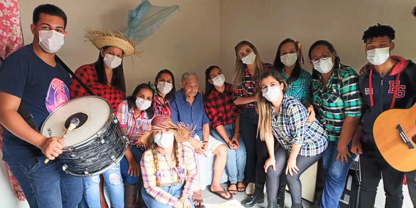 Ação Junina leva alegria e acolhimento a pacientes do Programa Melhor em Casa de Viçosa